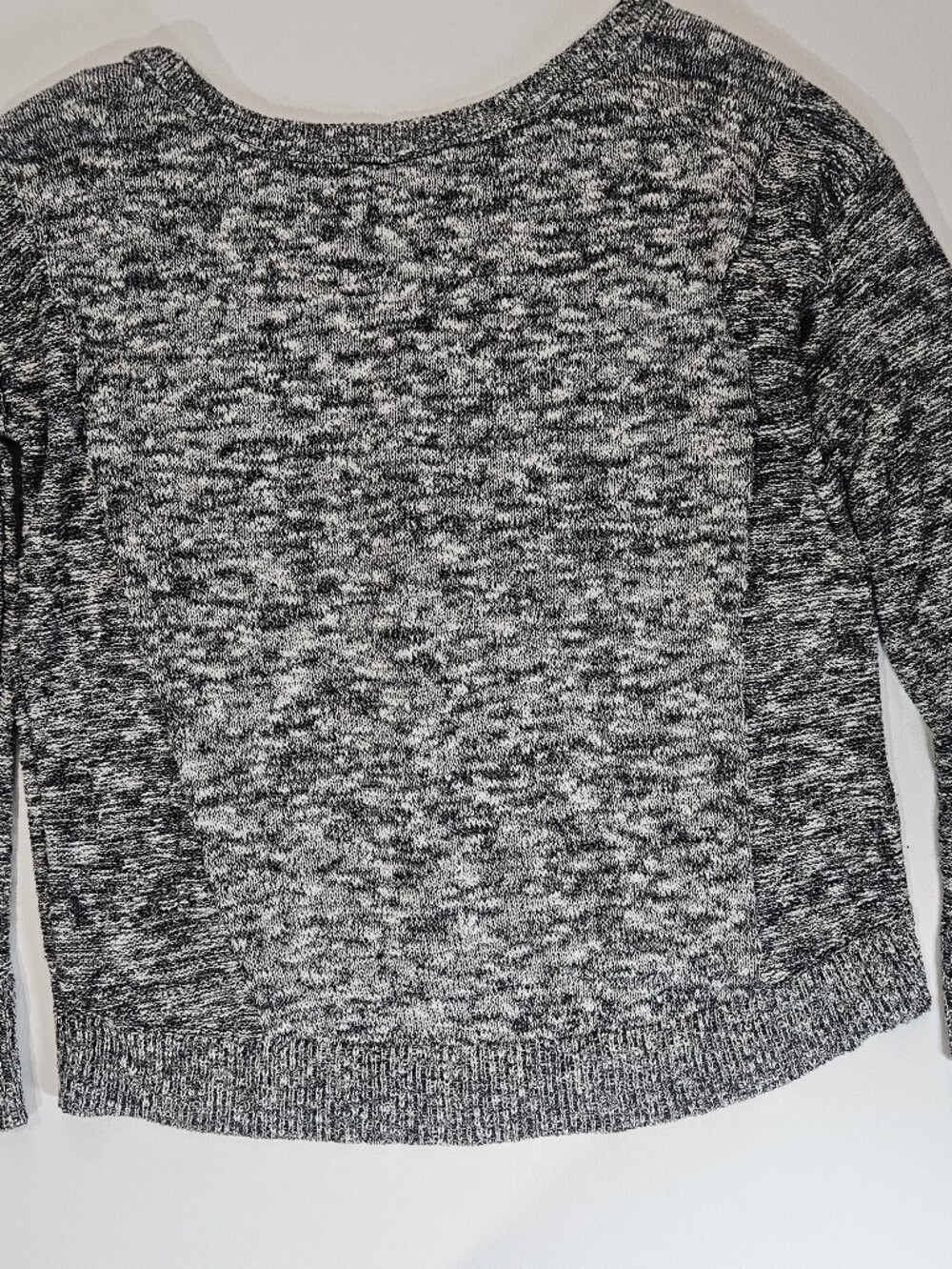 American Eagle Sweater Womens Medium Gray Space Dye Metallic Sparkle Relaxed Fit - Picture 3 of 6